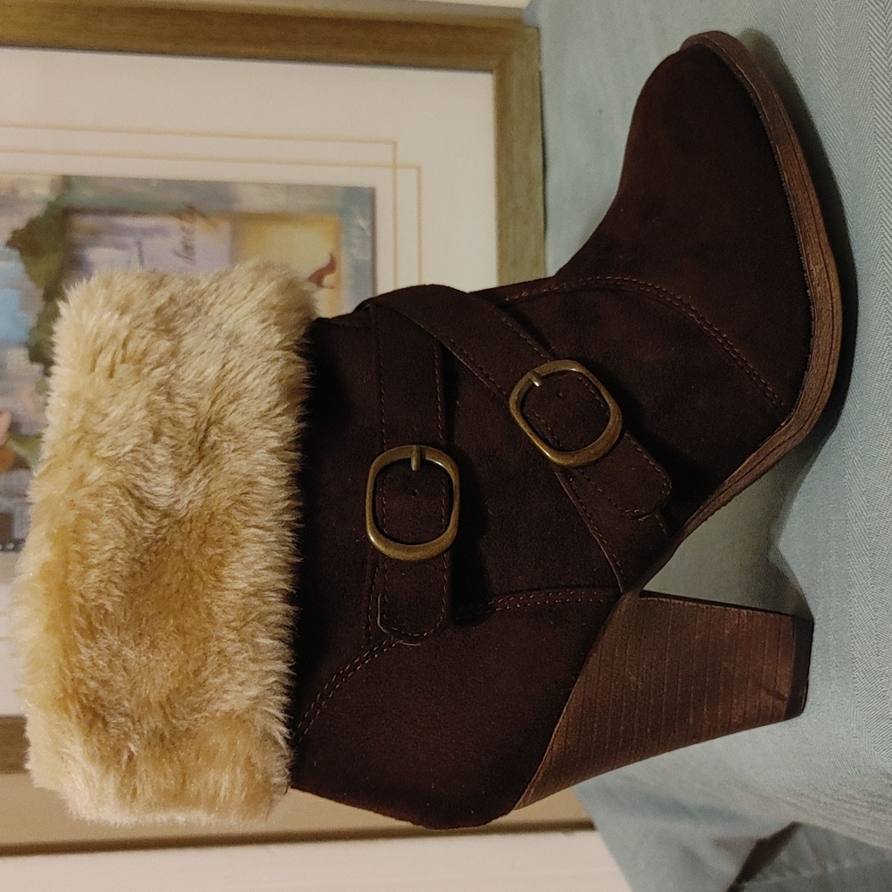 💤 Selena Gomez " Dream Out Loud" Boots
